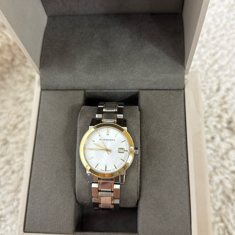 Burberry Swiss‎ Two-Tone Stainless Steel Watch 34mm Silver Gold Women’s BU9115